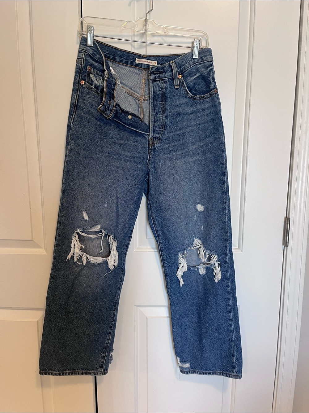 Levi's Distressed Boyfriend Jeans — Dark Blue Wash